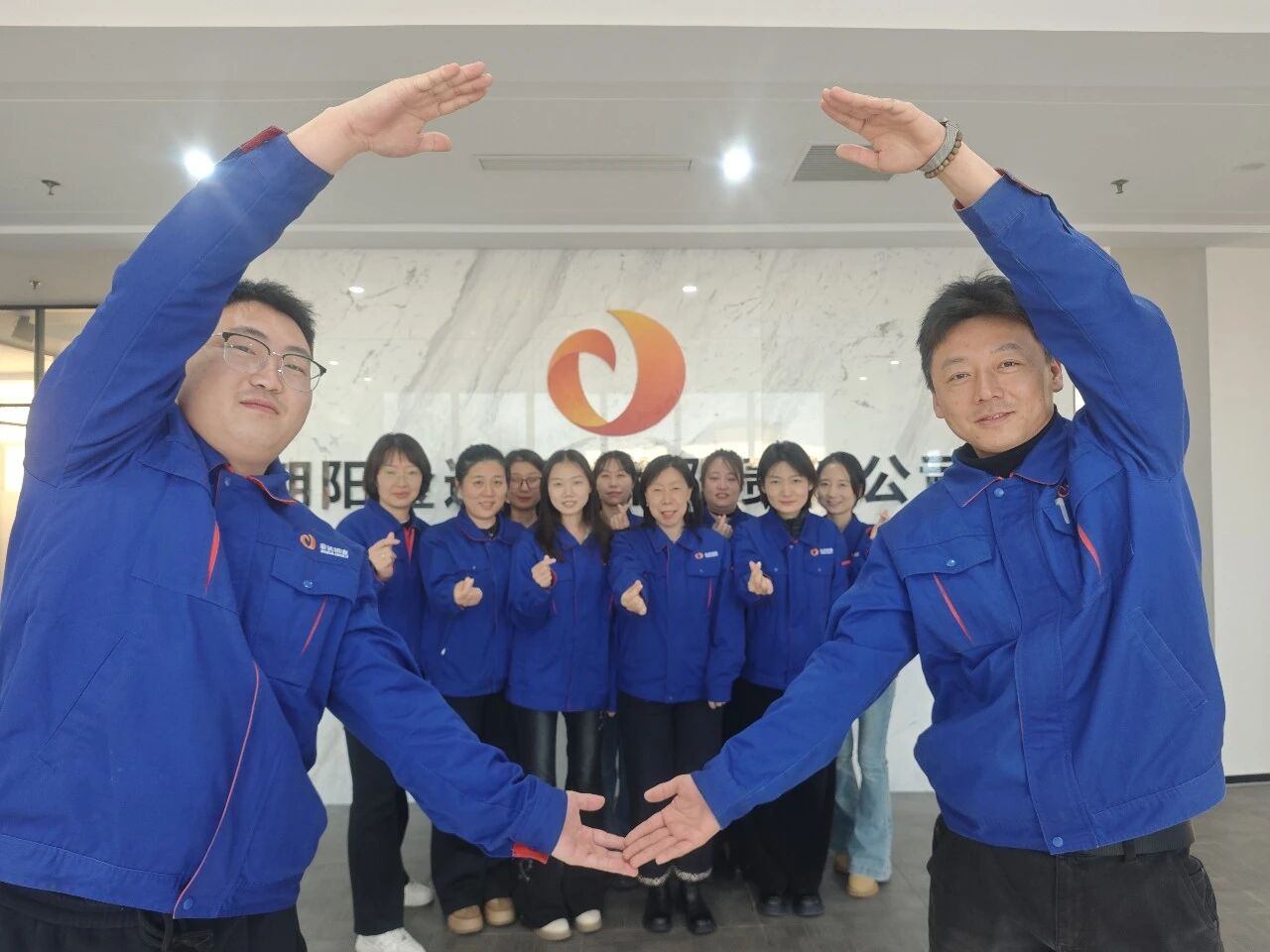 春风如你  熠熠芳华